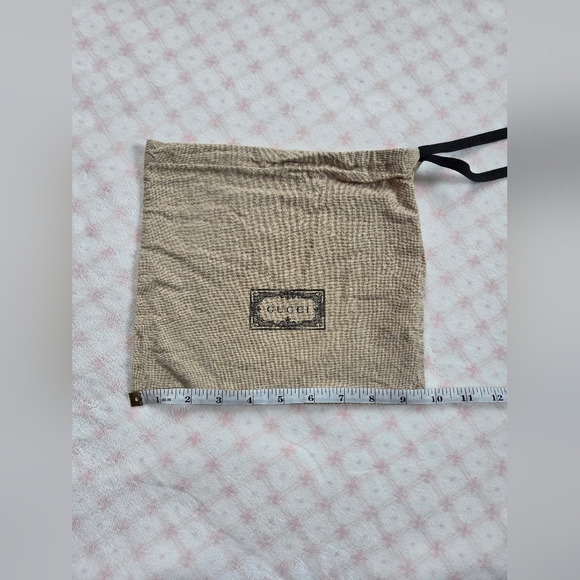 Gucci Dust Bag โ Authentic Fabric Logo Pouch - Picture 3 of 5